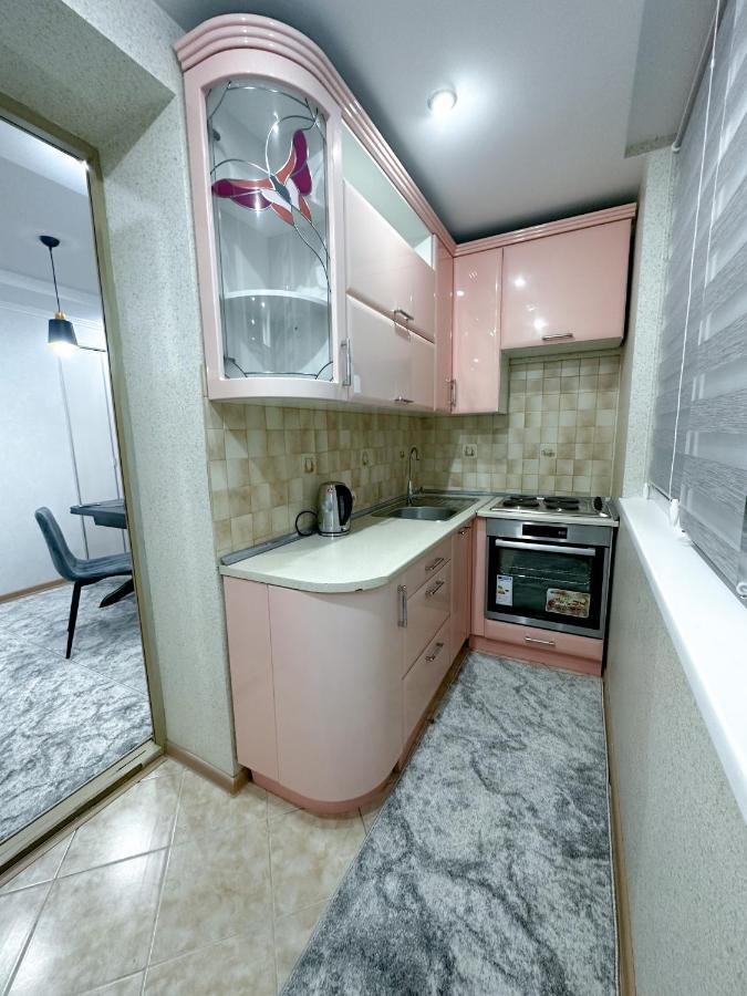 Grandstay Apartments คีชีเนา ภายนอก รูปภาพ
